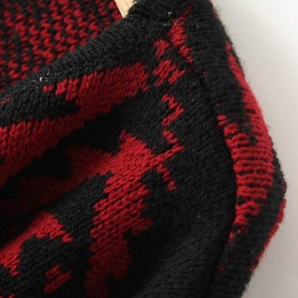 Aztec Print Open front print cardigan in Burgundy - Picture 5 of 7